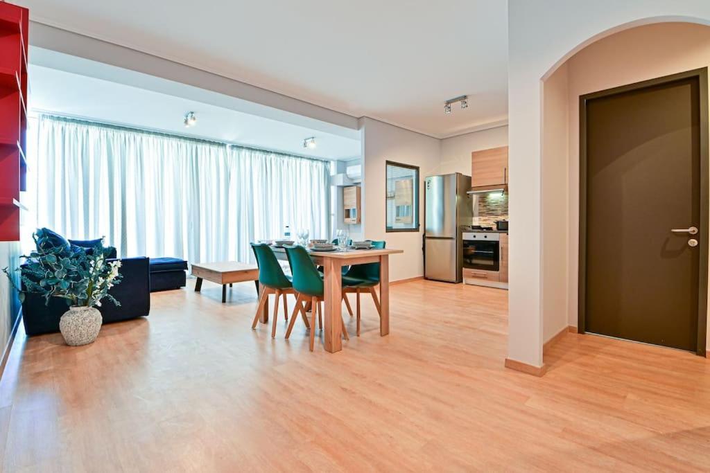 Cozy Apartment Located On Piraeus Port Area- Pireu Exterior foto